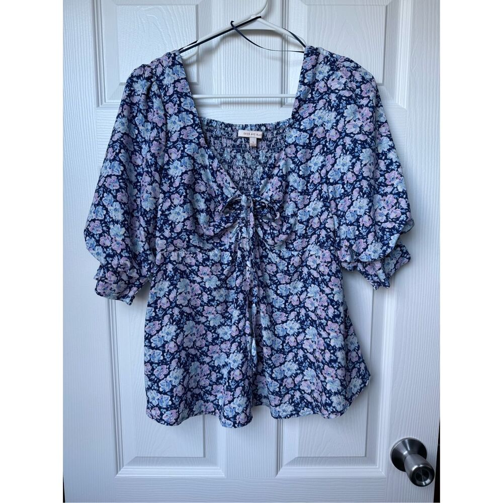 Skies Are Blue Blouse Small Women's Blue Purple Floral Puff Sleeve Sweetheart Ne
